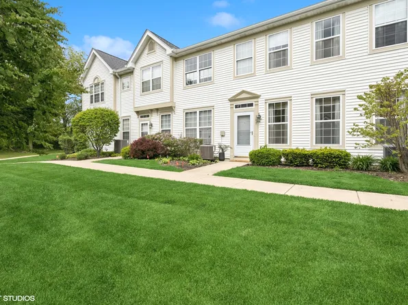 707 Morris Ct, Lakemoor, IL 60051