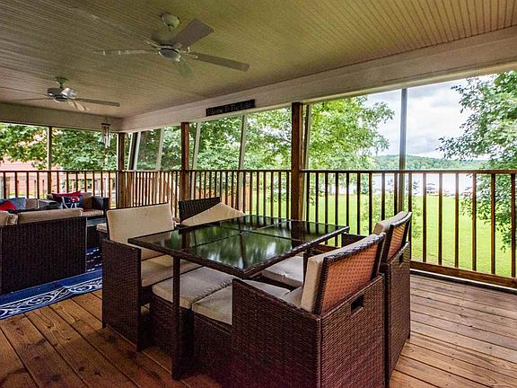 5th image of 50 Silent Brook Cir