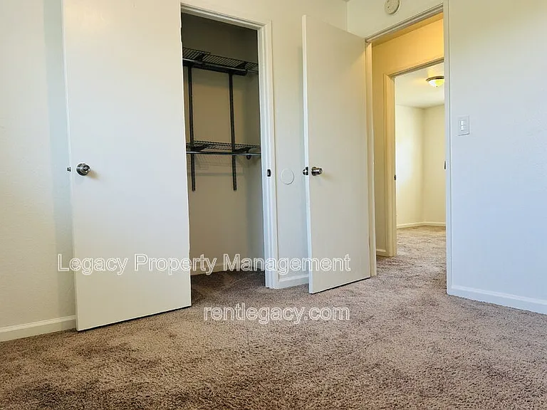 9012 Alderson Ave — Photo 17