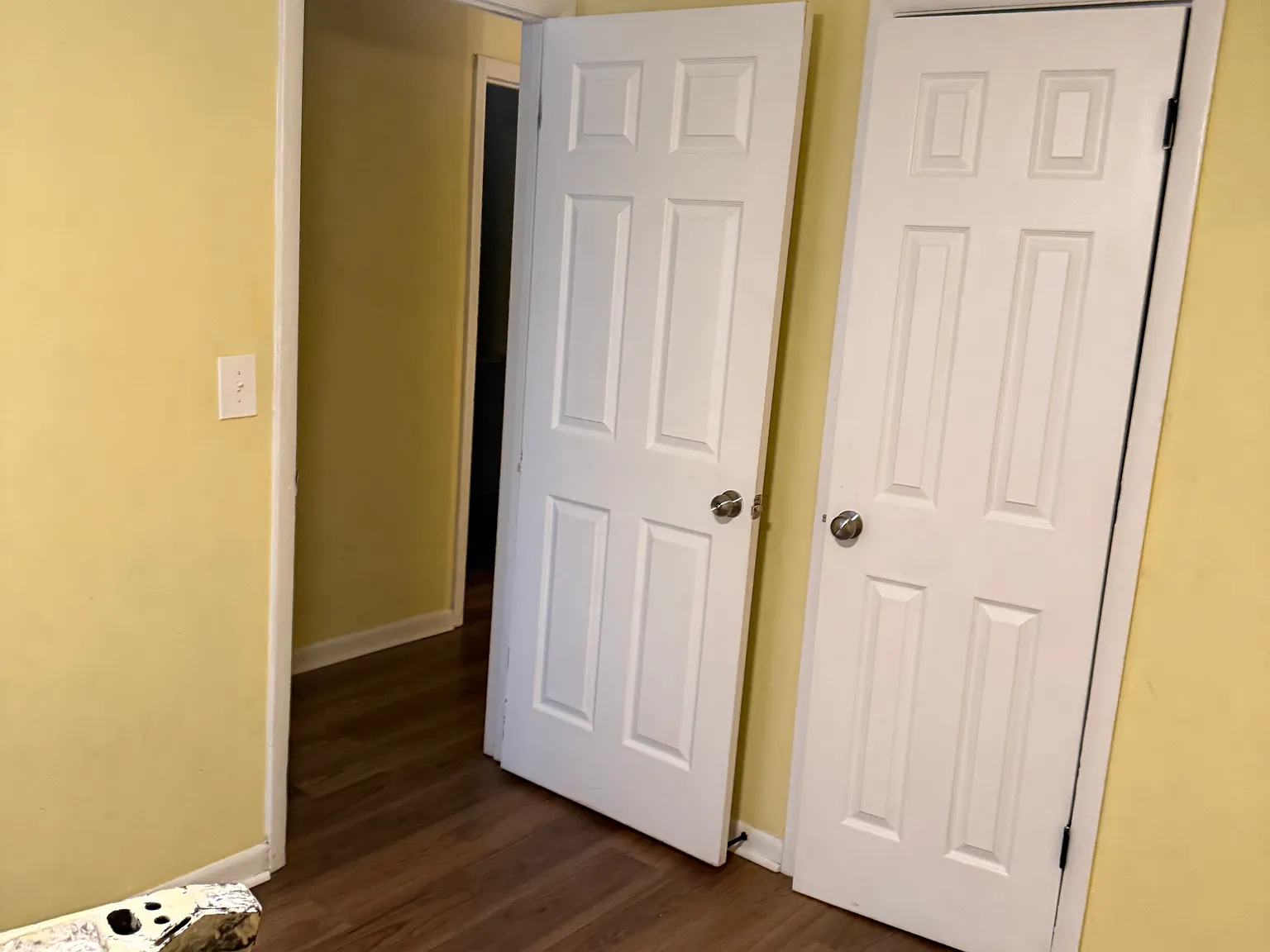 3 bed, 1.5 bath, 1320 sqft, $2,000 — Photo 4