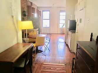 Rented by Anna Pastoressa, LREB