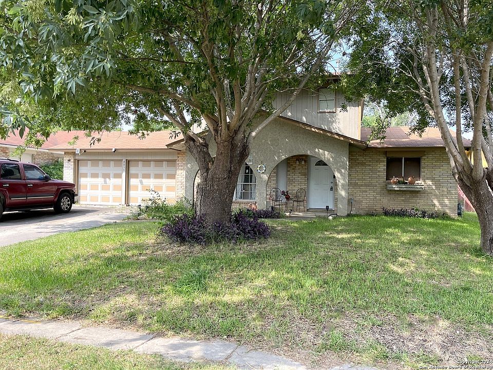 1st image of 4839 Parmenter St
