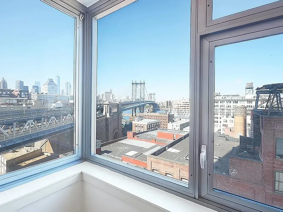 100 Jay St #8B