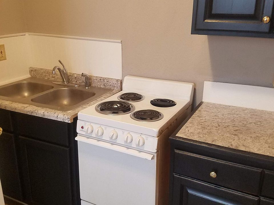 1st image of 553 Loras Blvd #2