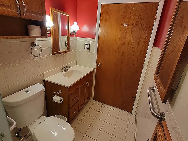 3023 N Alexander Ave — Photo 9