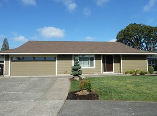 375 NE Hillwood Dr, Hillsboro, OR 97124