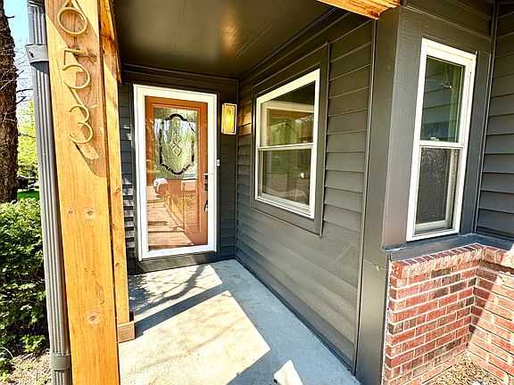 4th image of 653 Southridge Ct