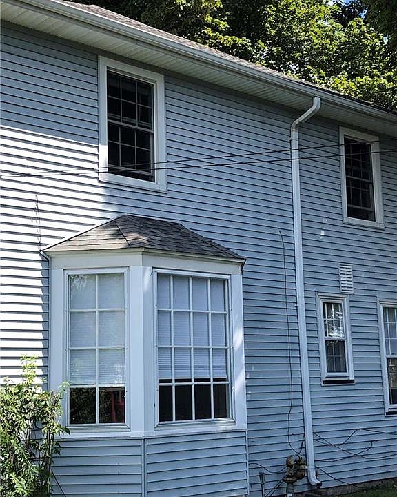 1st image of 780 W Ferry St
