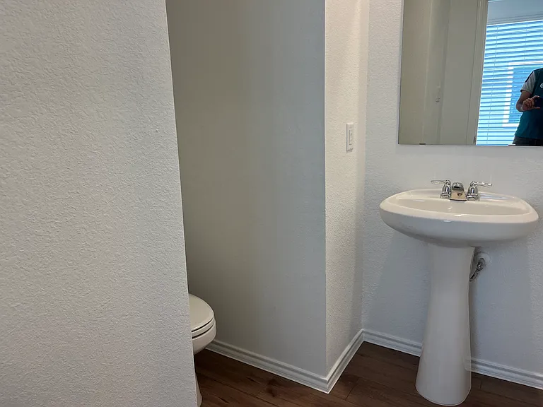 591 Commander Abbott Dr — Photo 13