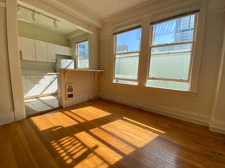 424 Jones Street — Photo 6