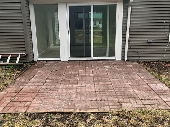 5th image of 354 Banta Rd