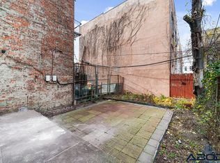 115 Moffat St #1R, Brooklyn, NY 11207