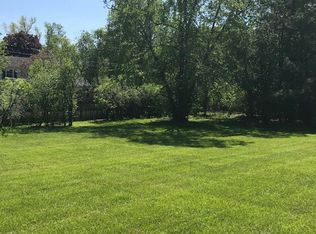 2024 Suffork Rd, Northfield, IL 60093