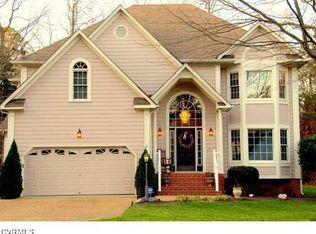 15016 Rosebay Forest Dr, Midlothian, VA 23112