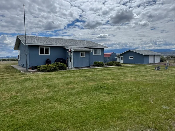 275 Goose Bay Ln, Townsend, MT 59644