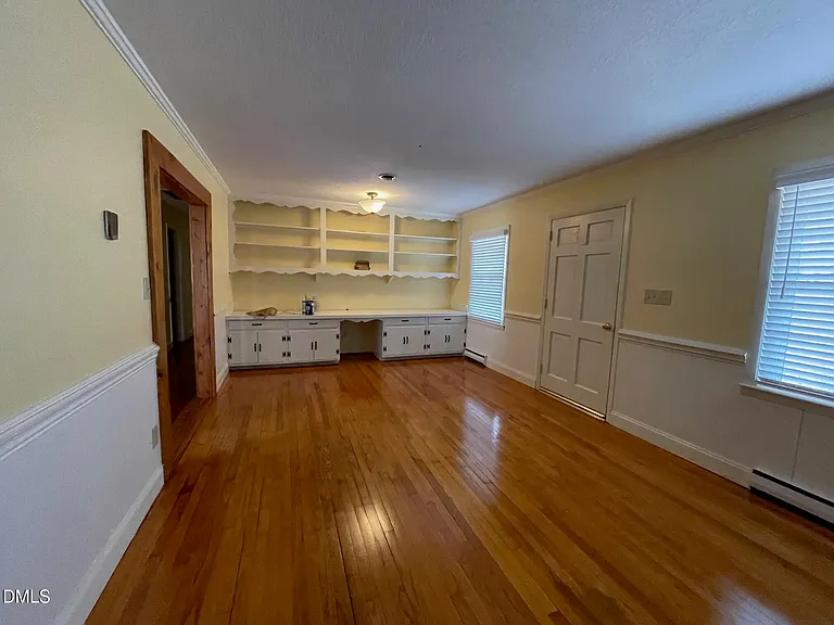 280 Montague Rd — Photo 6