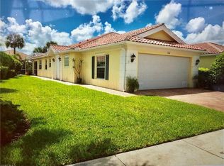 8166 Xenia Ln, Naples, FL 34114