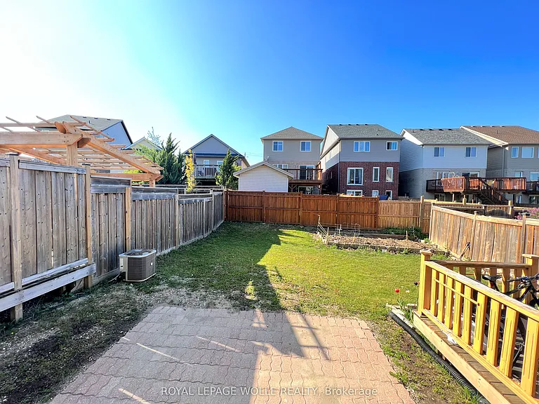46 Renfrew St — Photo 15