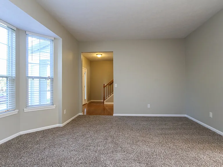 8339 Glen Highlands Dr — Photo 3