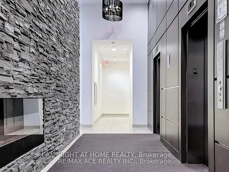 2756 Old Leslie St #922 — Photo 4