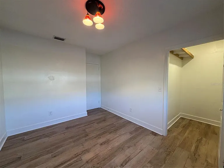 3230 W Saint Conrad St — Photo 7