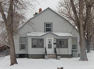 205 E Beebe Ave, Chamberlain, SD 57325