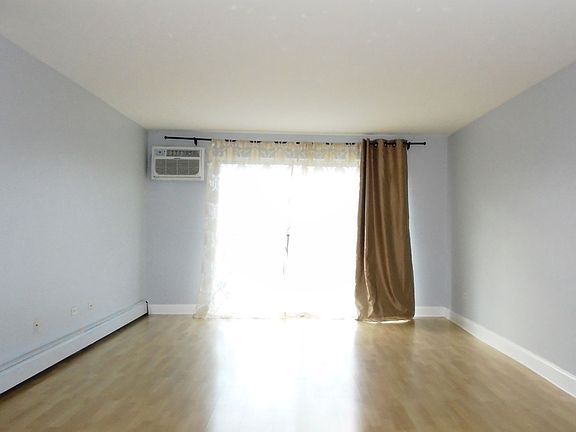 4th image of 8936 N Parkside Ave APT 312