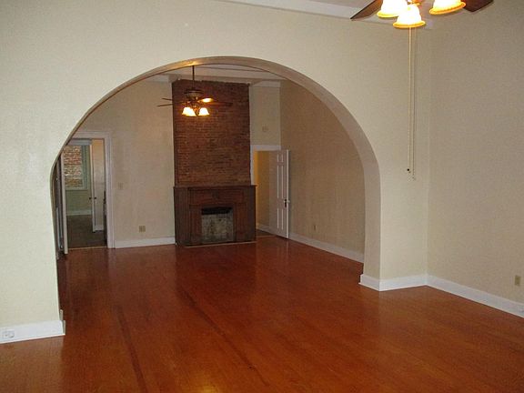 3rd image of 536 Madison St