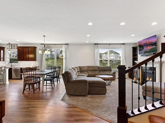 3rd image of 3068 Francesca Dr
