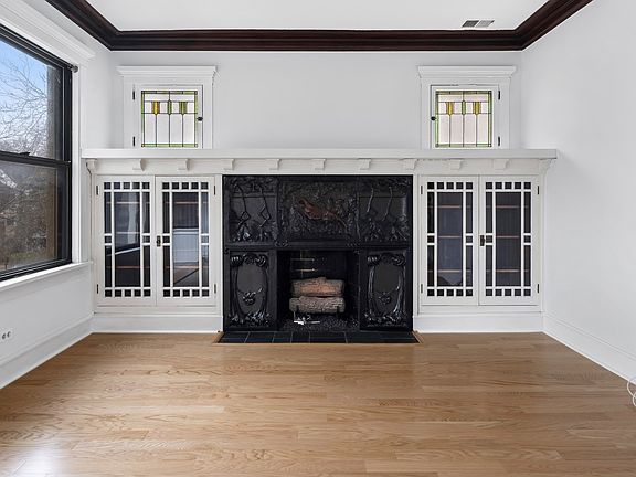 3rd image of 5203 N Magnolia Ave #2