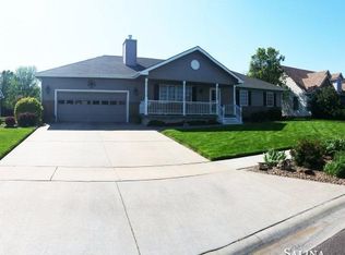 422 S Estates Dr, Salina, KS 67401