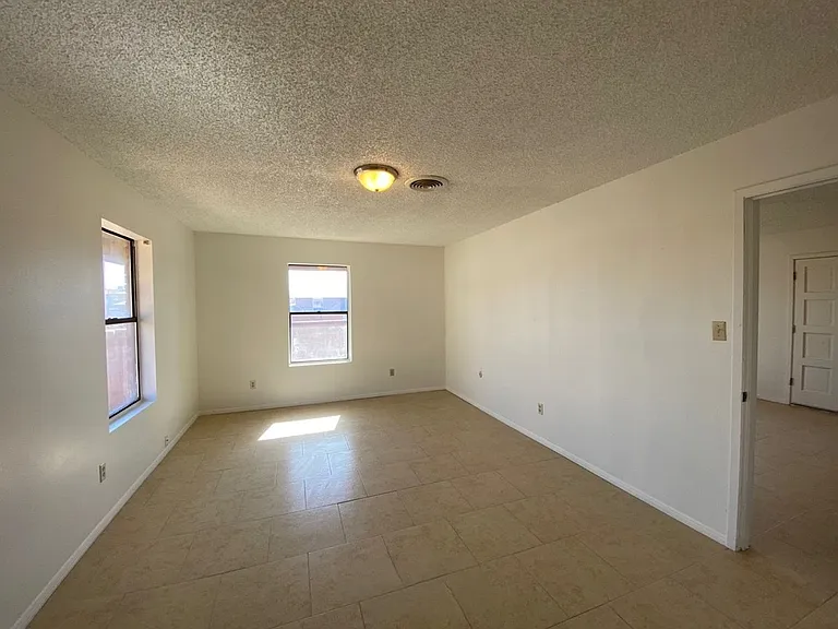 2602 Miguel Pl #A — Photo 10
