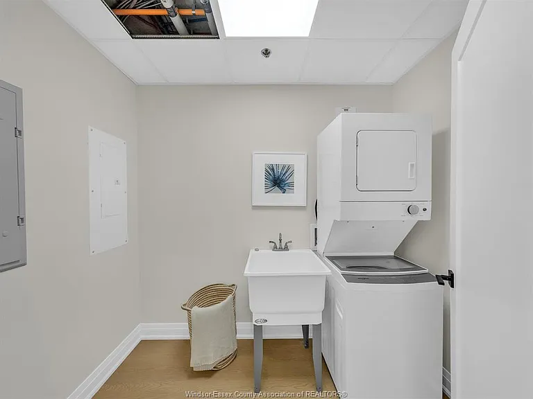 11646 Tecumseh Rd E #500 — Photo 34