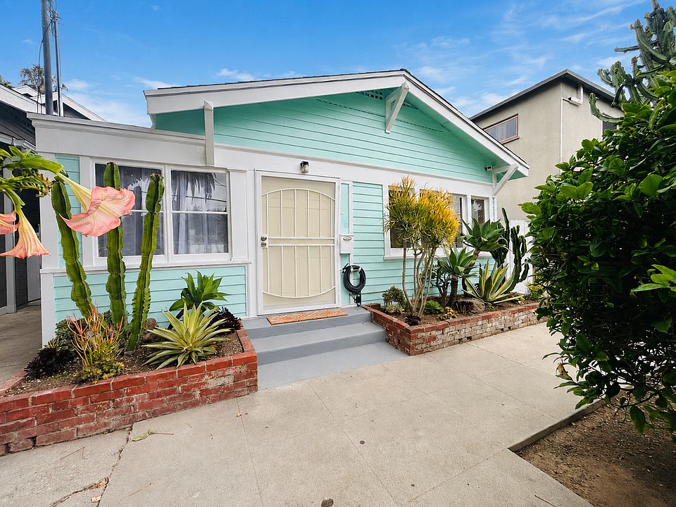 1st image of 216 San Juan Ave