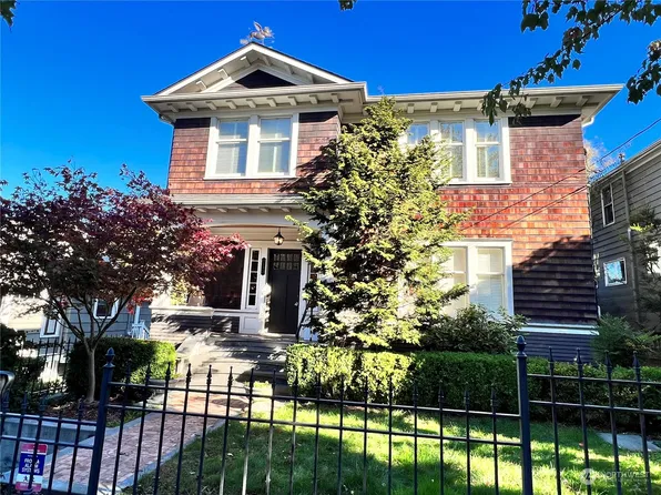 2222 12th Avenue E, Seattle, WA 98102