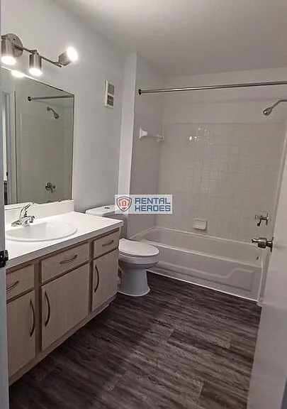 7240 Westpointe Blvd #1122 — Photo 21