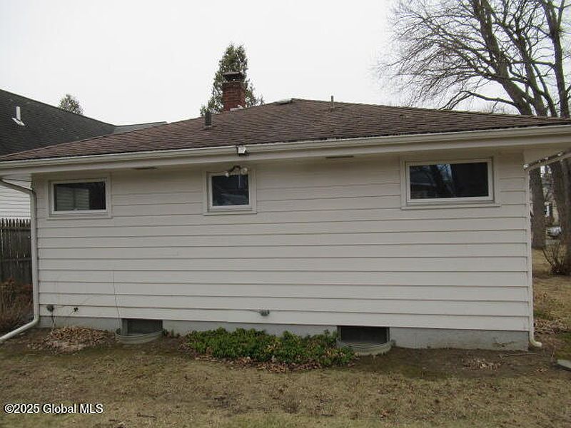 4th image of 87 Orlando Avenue