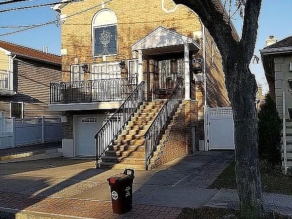 3rd image of 312 Beach 146 St