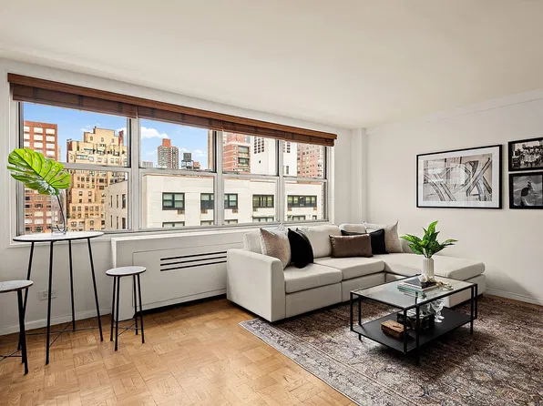 310 E 70th St APT 12R, New York, NY 10021