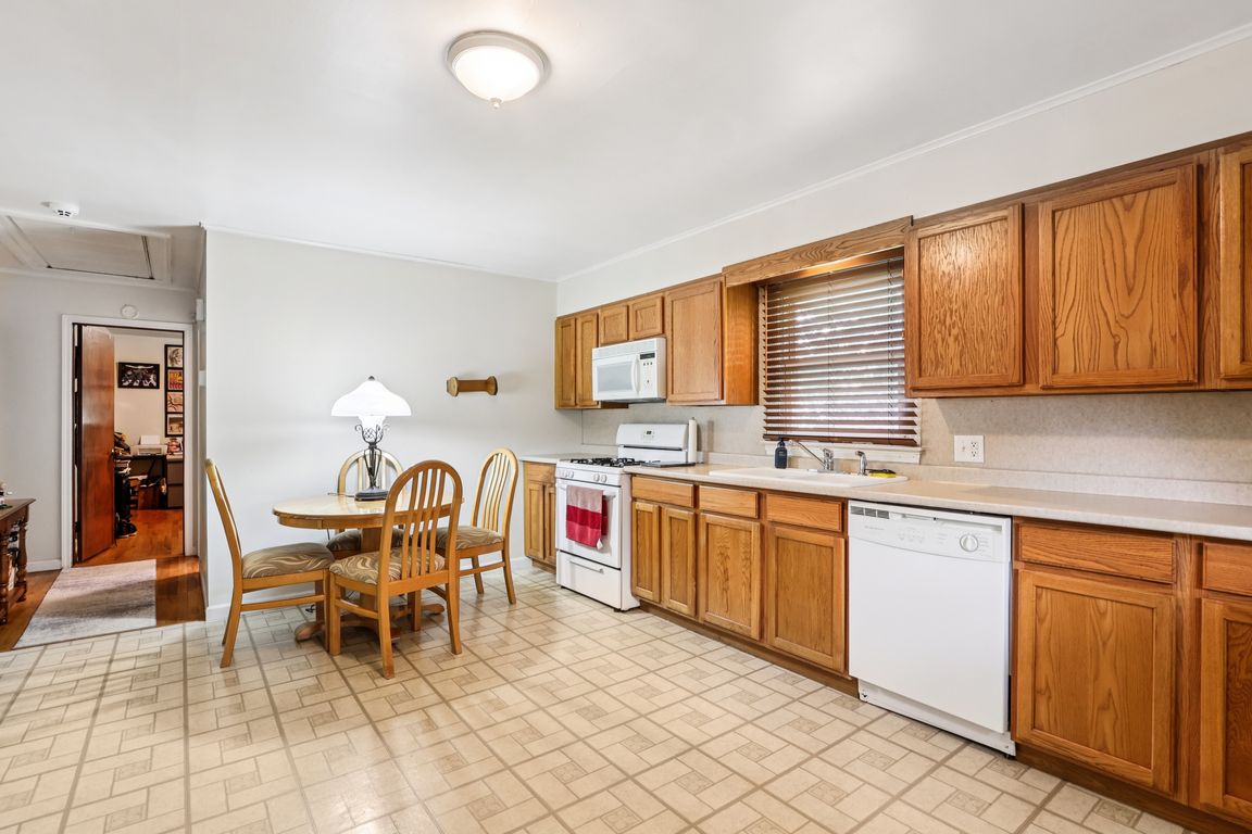 Lafayette Ave-S2706-011.jpg