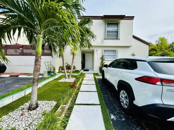 485 NW 98th Ct #485, Miami, FL 33172