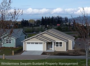 10 Hawthorn Ct, Sequim, WA 98382