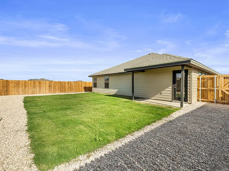 Vander Ranch Estate Rentals — Photo 38