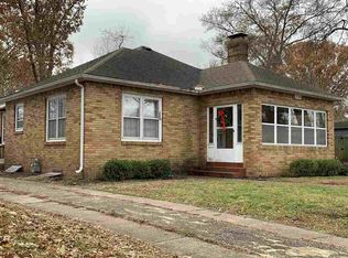 2709 Crawford St, Terre Haute, IN 47803