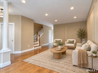 19 Orwich Ct #19, Danbury, CT 06810