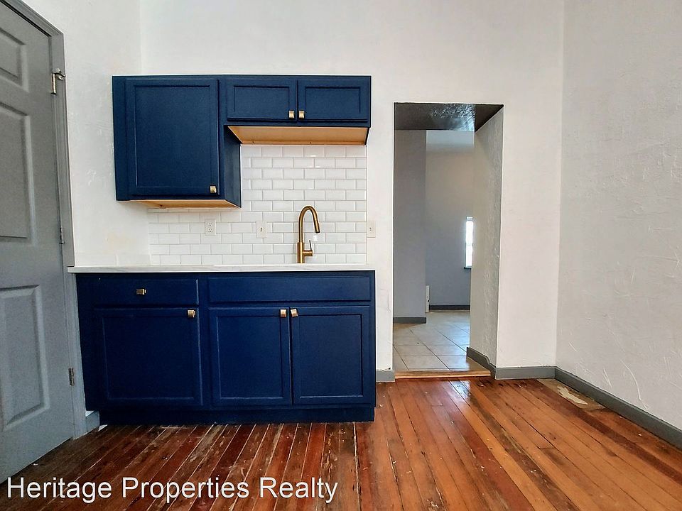 1st image of 3322 Iowa Ave #2