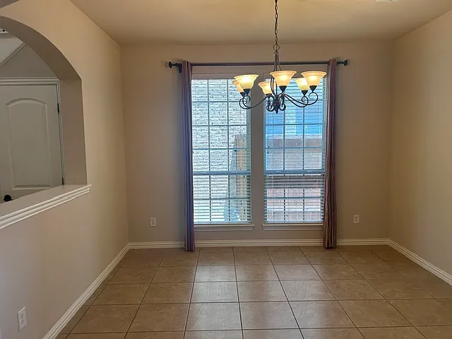 3004 Hereford Dr — Photo 8