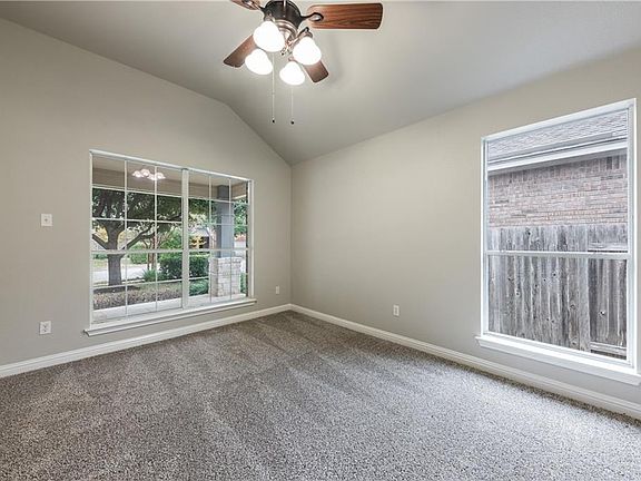 4th image of 1708 Chula Vista Dr