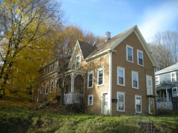 76 Sheridan St, Laconia, NH 03246