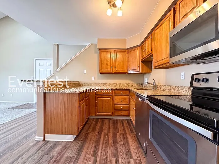 12043 W Cross Dr #301 — Photo 3